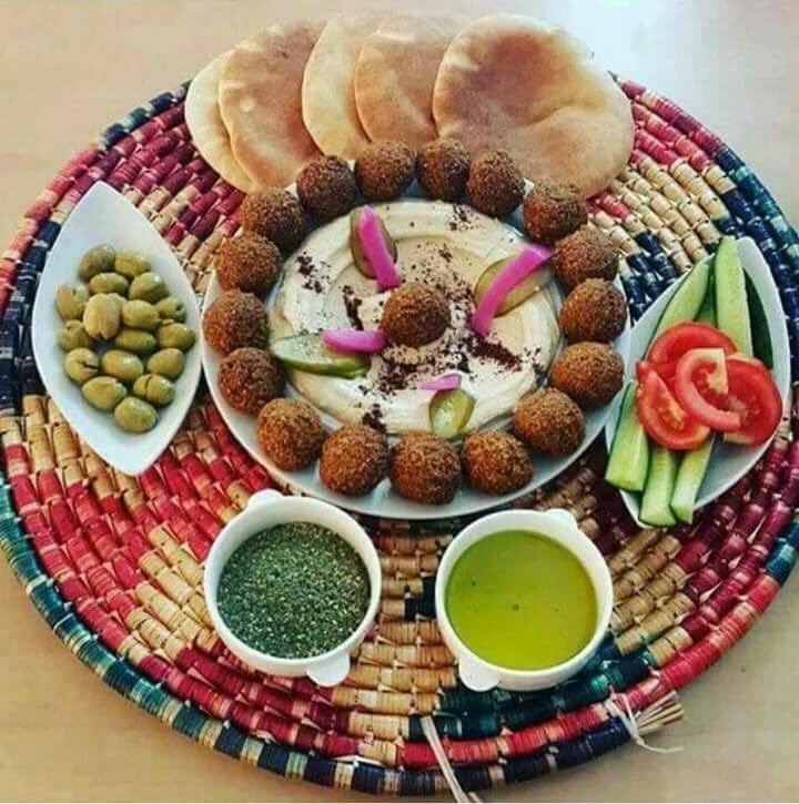 falafel plate.jpg